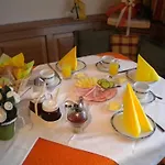 Гостевой дом Hinteregger Бад Кляйнкирххайм