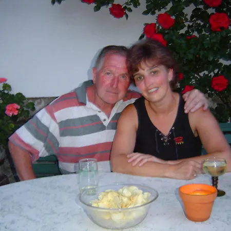 亨特里格公寓 招待所 3*