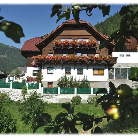 Landhaus Hinteregger 3*